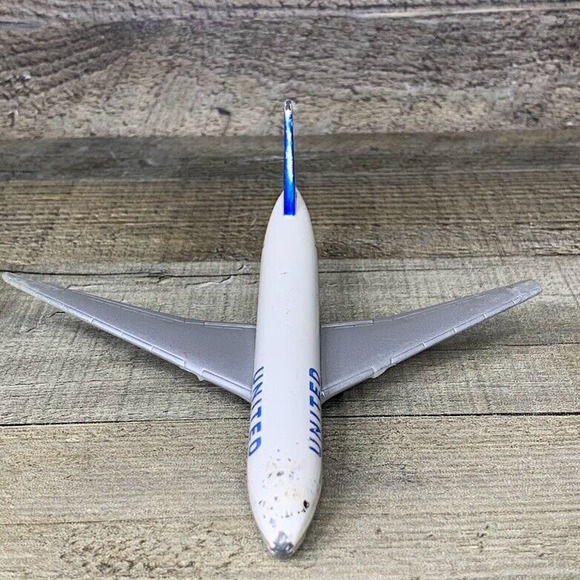 United Airlines Airliner Toy Airplane Diecast - Picture 1 of 7